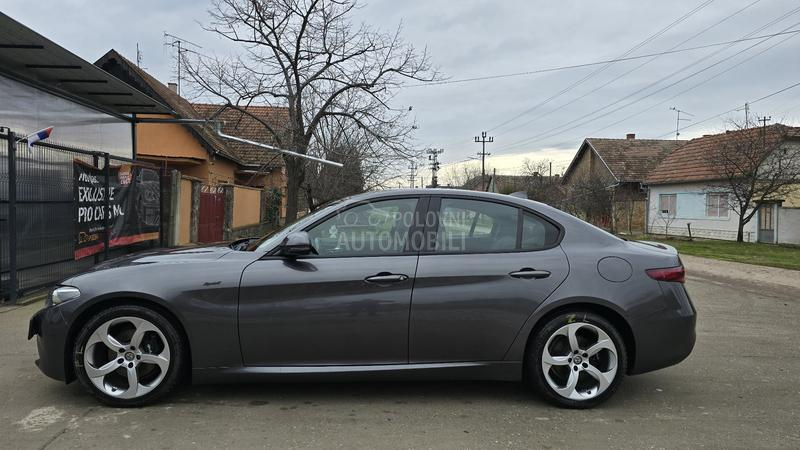 Alfa Romeo Giulia SPRINT