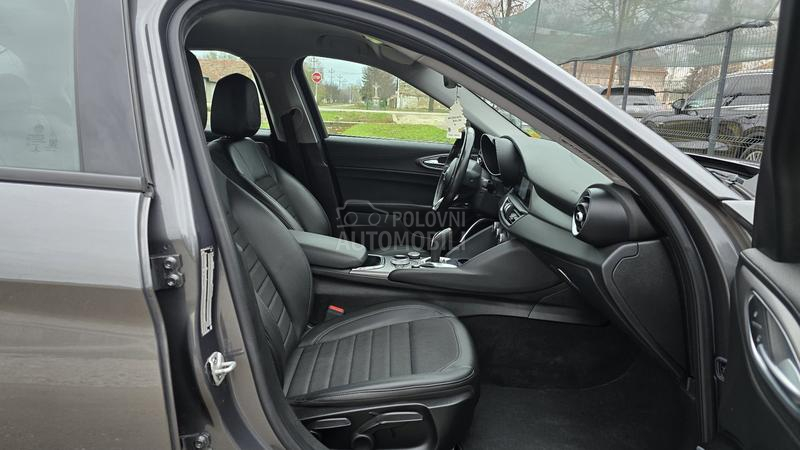 Alfa Romeo Giulia SPRINT