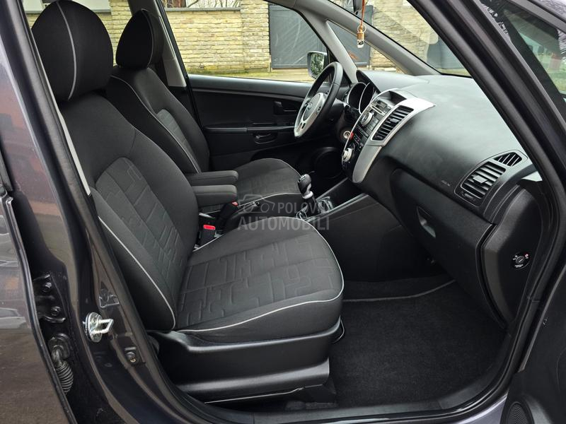 Kia Venga 1.4 crdi 66 k w