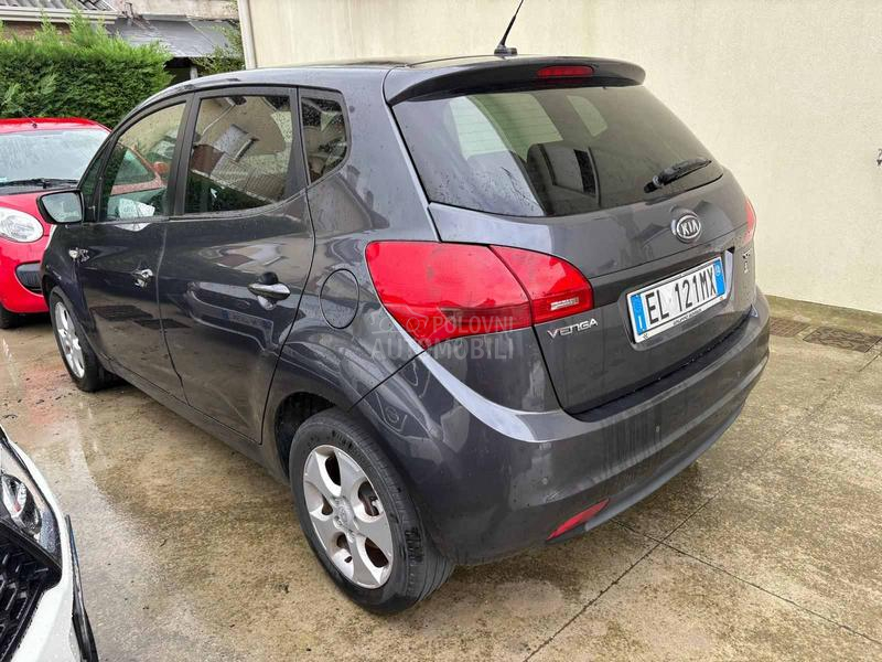 Kia Venga 1.4 crdi 66 k w