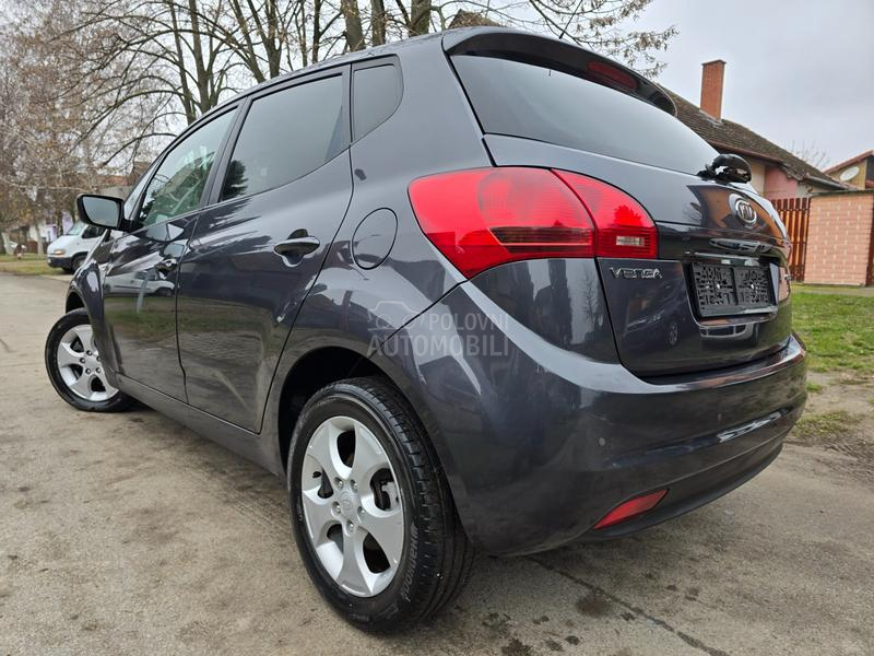 Kia Venga 1.4 crdi 66 k w