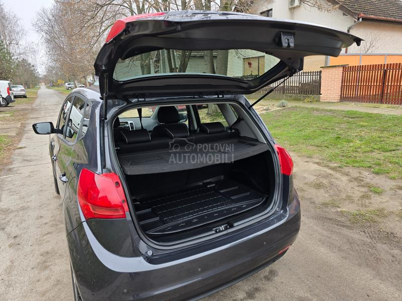 Kia Venga 1.4 crdi 66 k w