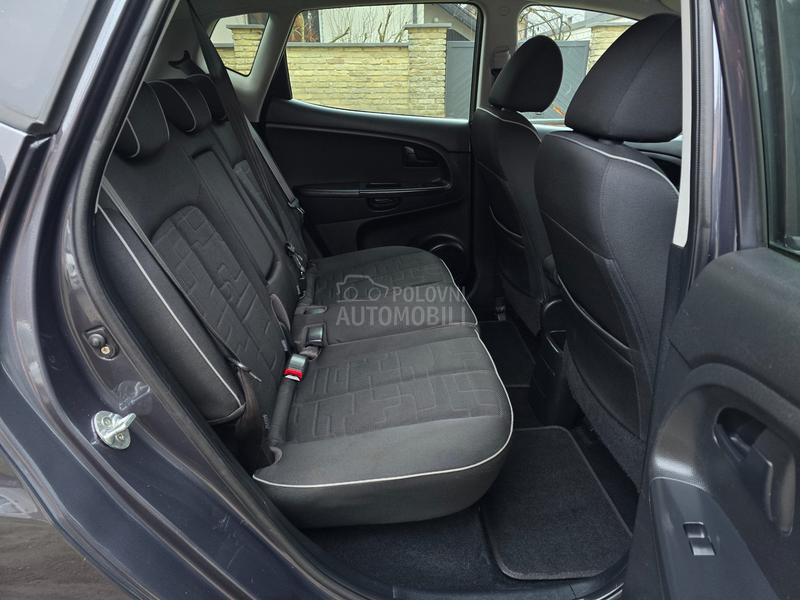 Kia Venga 1.4 crdi 66 k w