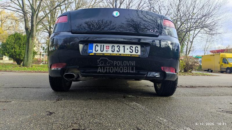 Alfa Romeo GT 