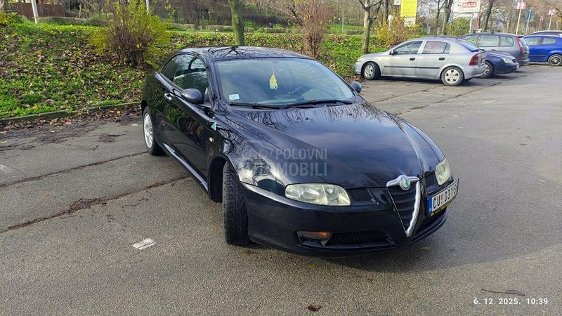 Alfa Romeo GT 