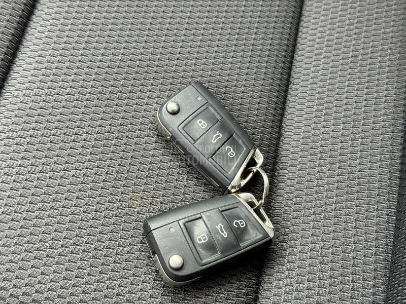 Volkswagen Golf 7 E Virtuel 7.5