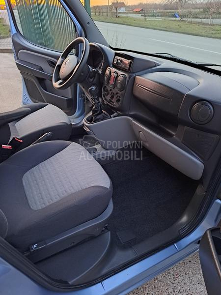 Fiat Doblo 1.4 P-O-G-L-E-D-A-J