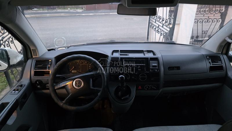 Volkswagen Transporter T5 1.9 TDI Lang