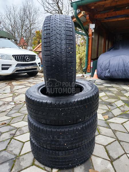 Pirelli 215/65 R16 Zimska