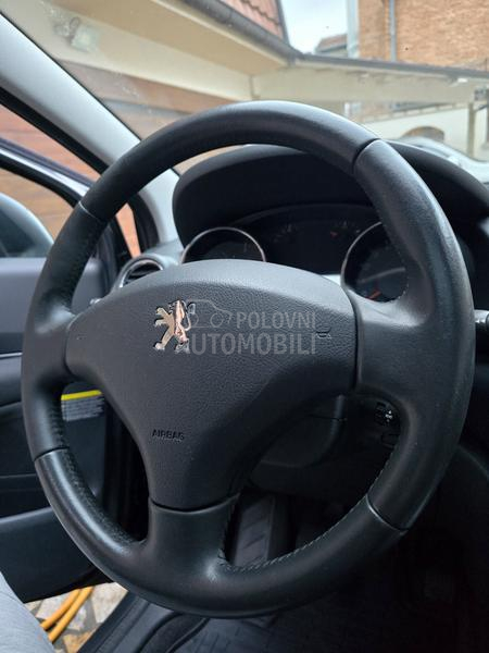 Peugeot 3008 1.6 HDI