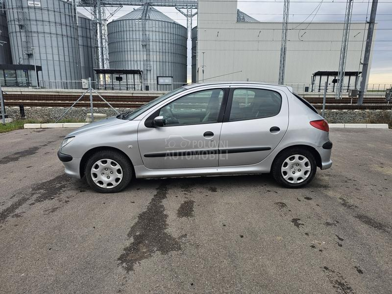 Peugeot 206 