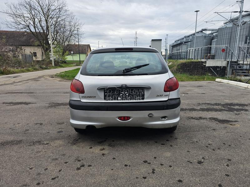 Peugeot 206 