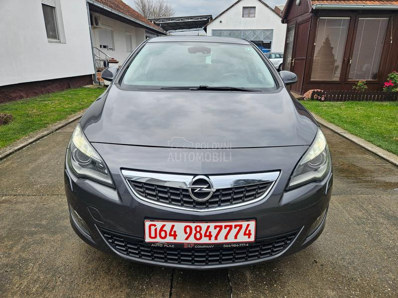 Opel Astra J 1.4