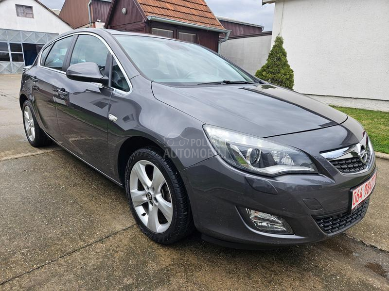 Opel Astra J 1.4