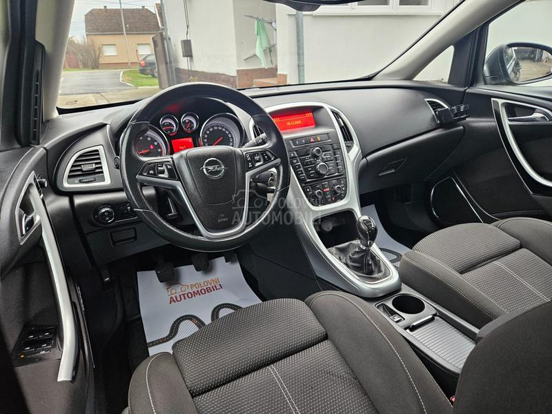 Opel Astra J 1.4