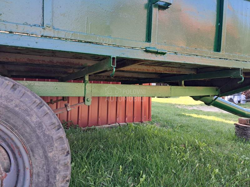 Ručno pravljena prikolica