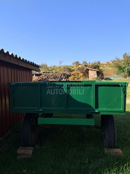 Ručno pravljena prikolica