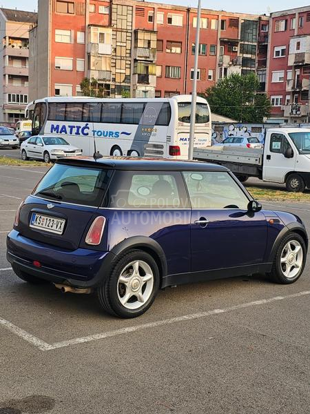 MINI Cooper 1.6