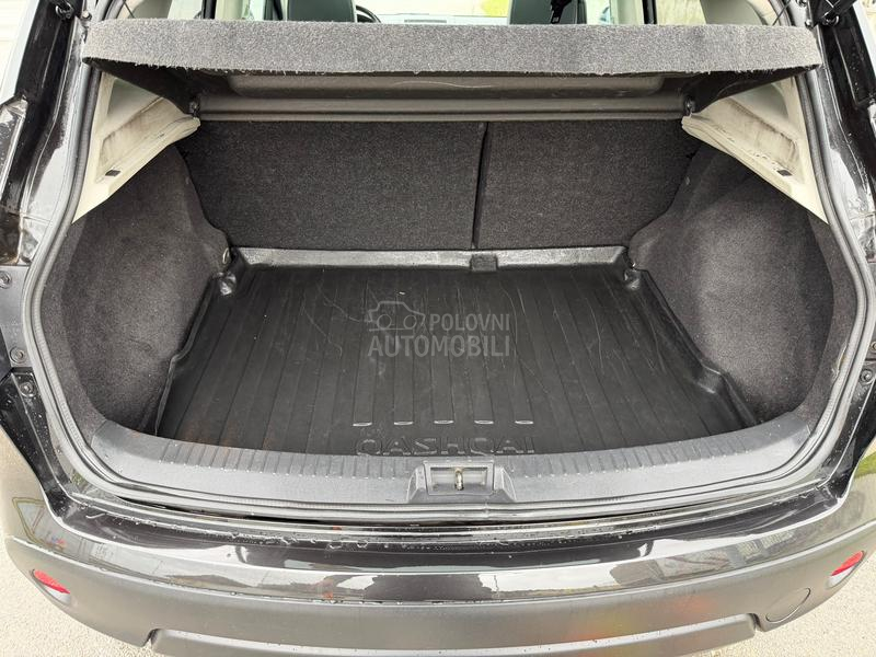 Nissan Qashqai 1.5 dci TEKNA