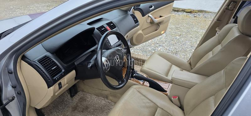 Honda Accord 2.4b nov nov