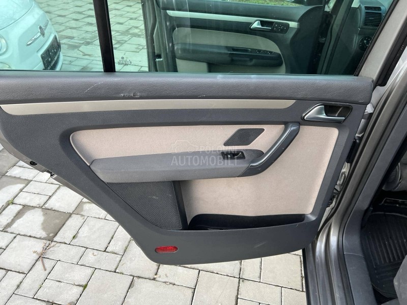 Volkswagen Touran CROSS