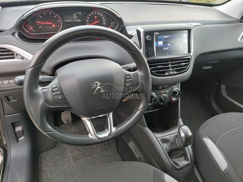 Peugeot 208 1.2B STYLE NOWW