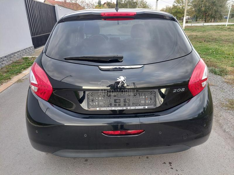 Peugeot 208 1.2B STYLE NOWW