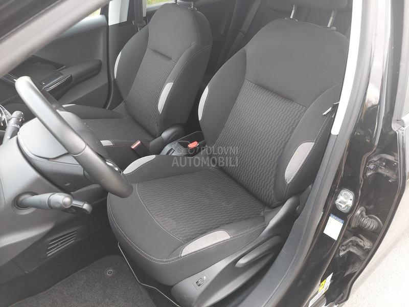 Peugeot 208 1.2B STYLE NOWW