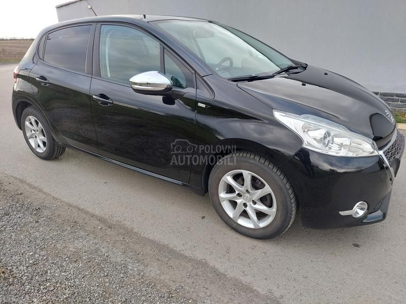 Peugeot 208 1.2B STYLE NOWW