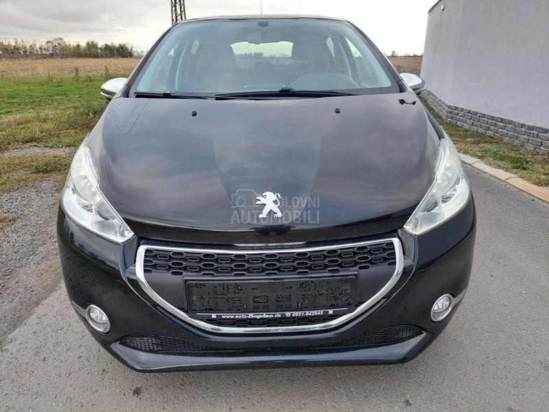 Peugeot 208 1.2B STYLE NOWW