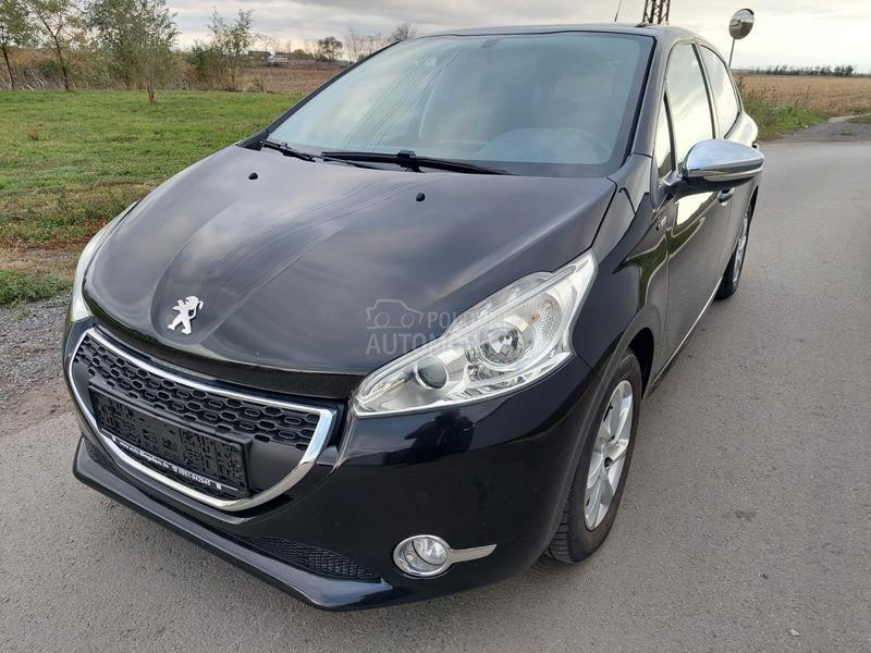 Peugeot 208 1.2B STYLE NOWW