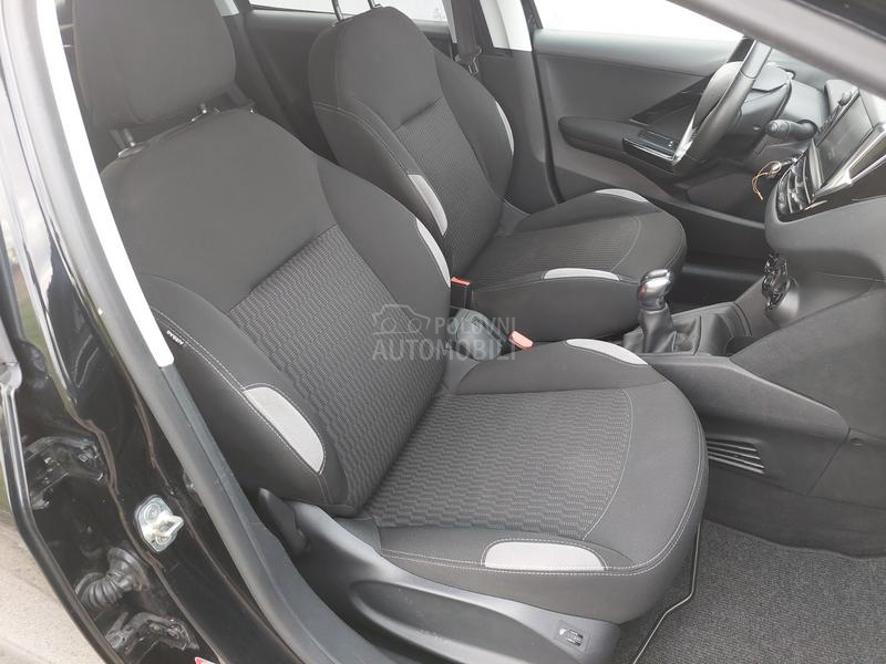 Peugeot 208 1.2B STYLE NOWW