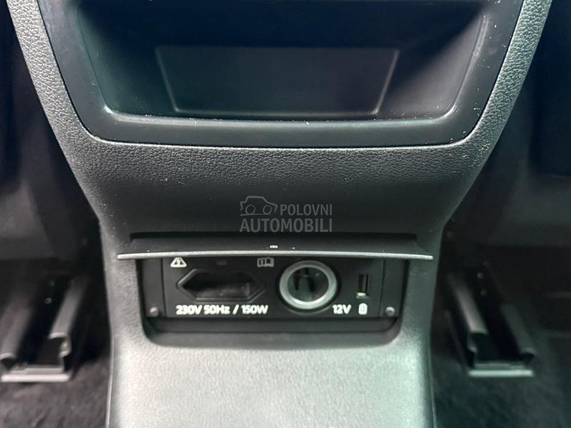 Škoda Karoq 1.6 tdi sportline