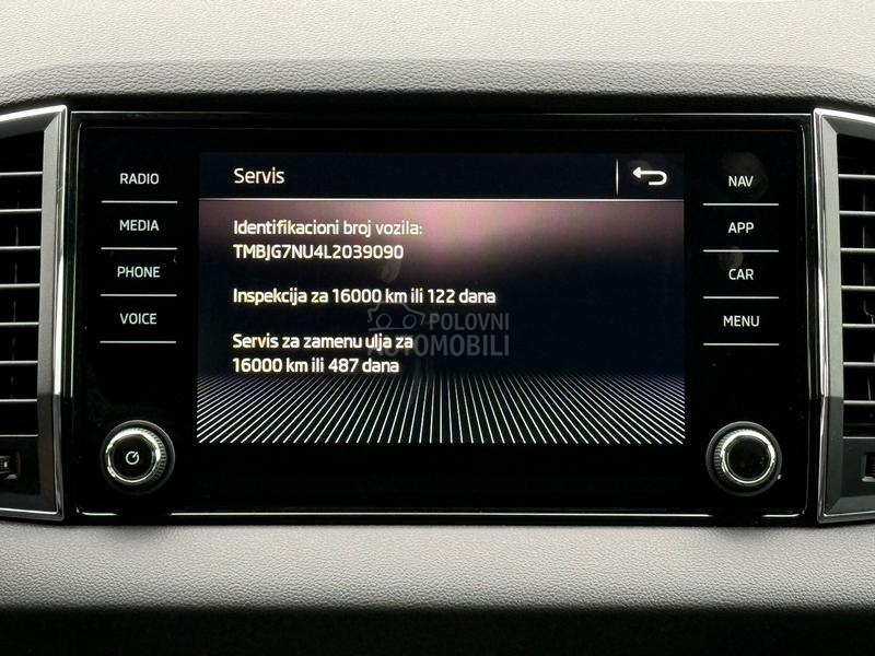 Škoda Karoq 1.6 tdi sportline