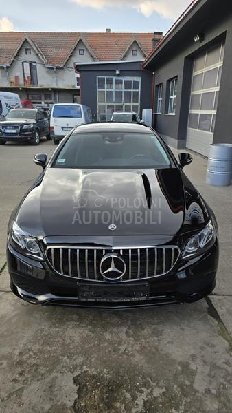 Mercedes Benz E 220 