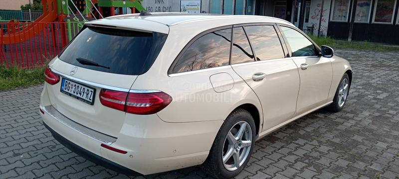 Mercedes Benz E 220 