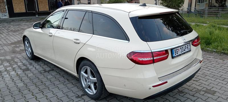 Mercedes Benz E 220 