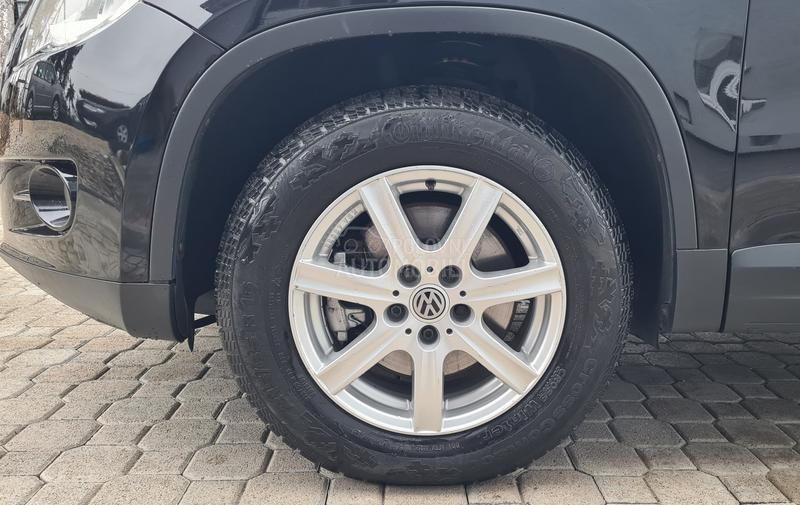 Volkswagen Tiguan 2.0TDI  4x4 DSG-6
