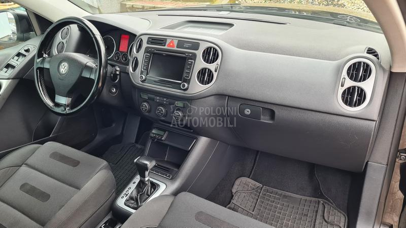Volkswagen Tiguan 2.0TDI  4x4 DSG-6