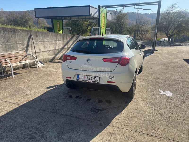 Alfa Romeo Giulietta 