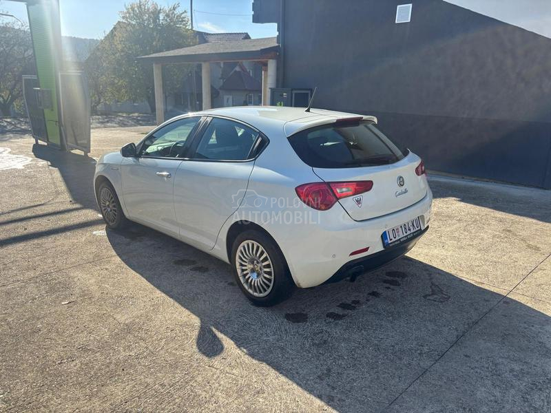 Alfa Romeo Giulietta 