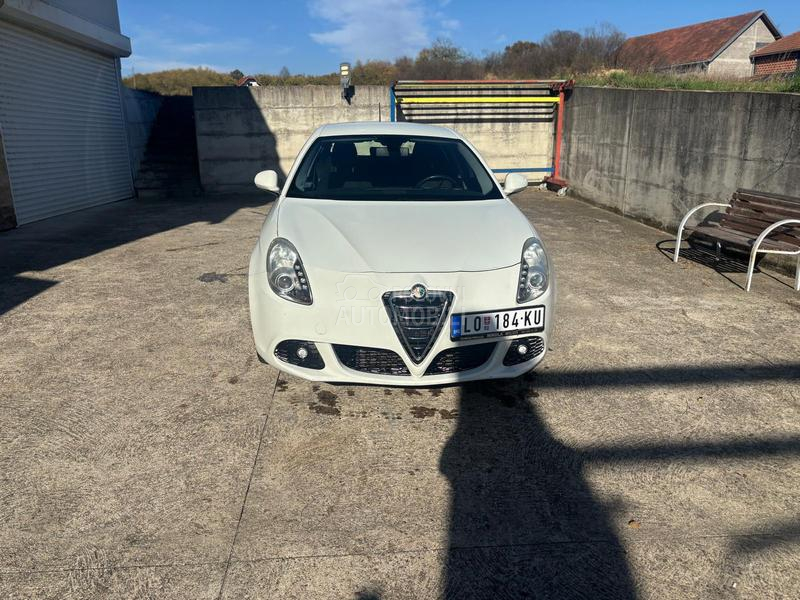 Alfa Romeo Giulietta 