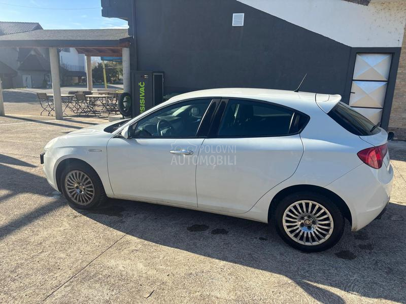 Alfa Romeo Giulietta 