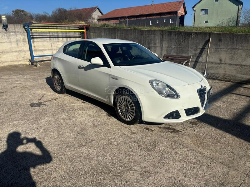 Alfa Romeo Giulietta 