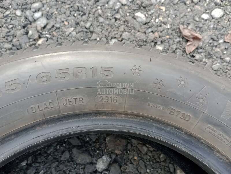 Dunlop 185/65 R15 Zimska