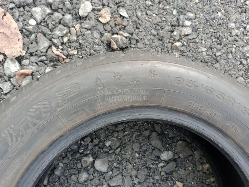 Dunlop 185/65 R15 Zimska
