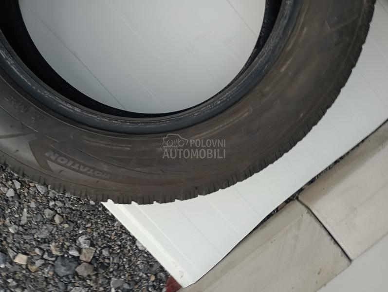 Continental 185/60 R15 Zimska