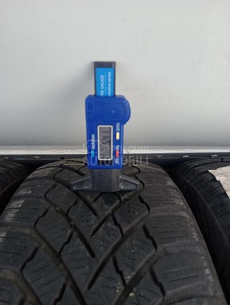 Continental 185/60 R15 Zimska