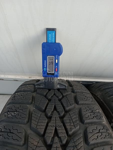 Dunlop 205/60 R16 Zimska