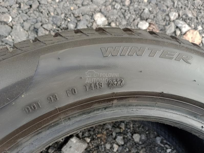 Pirelli 205/60 R16 Zimska
